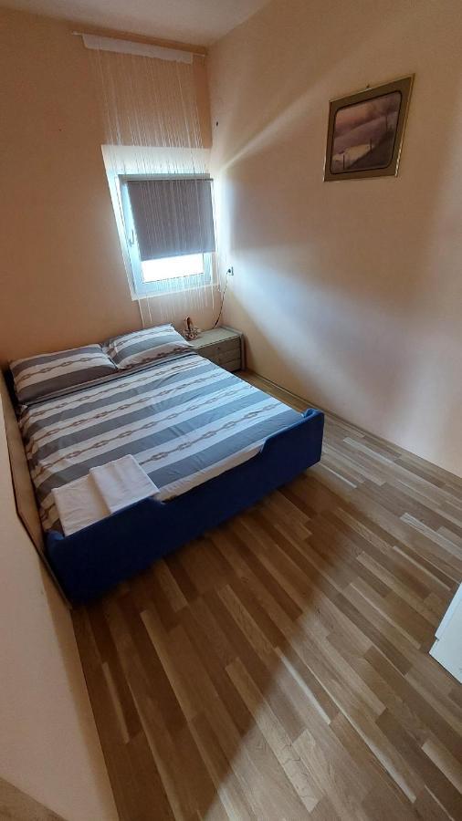 Stan Trigraci Apartments Luna מראה חיצוני תמונה